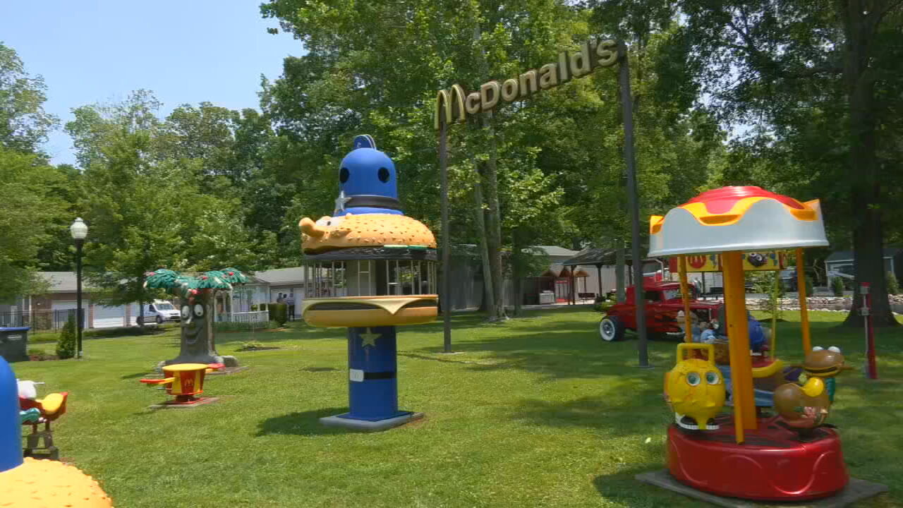 He's lovin' it | South Louisville fast food fan's yard transformed into 'McDonaldland'